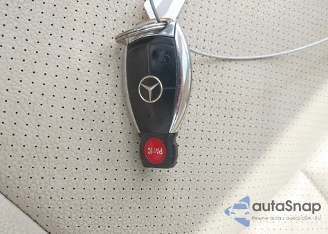 2007 Mercedes-Benz C 350 Luxury 4Matic z USA, uszkodzony, nr VIN WDBRF87HX7F889041